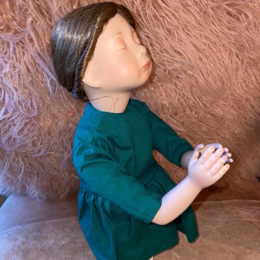 Doll AMISH BLESSINGS Julie Good-Kruger AT PRAYER Christmas Gift RARE